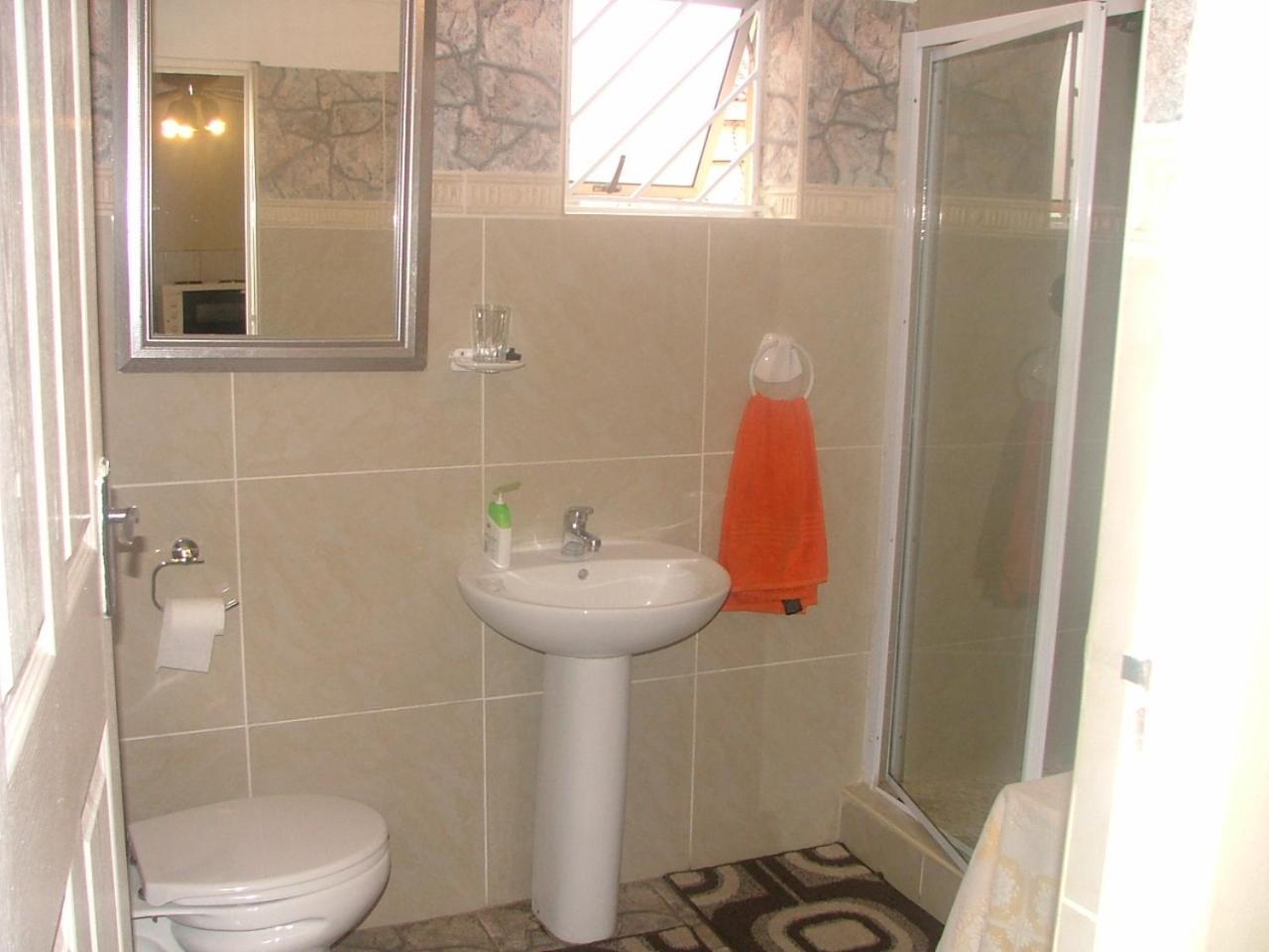 Mbalentle Guesthouse Bishop Lavis Exterior foto
